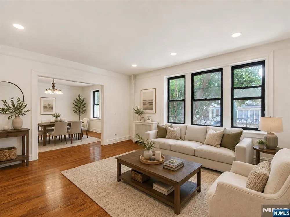 260 Harrison Avenue 104 Jersey City, NJ 07304