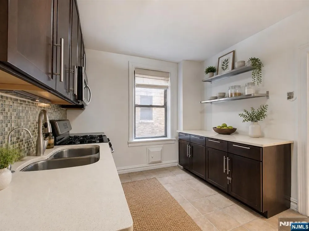 260 Harrison Avenue 104 Jersey City, NJ 07304