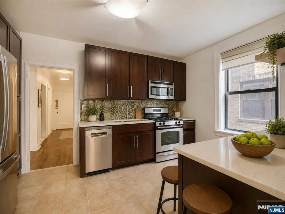 260 Harrison Avenue 104 Jersey City, NJ 07304
