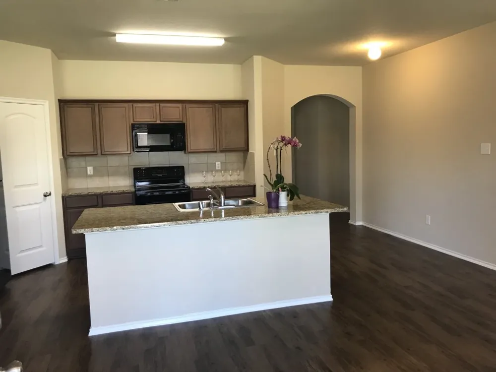 2126 Shady Glen Trail Princeton, TX 75407