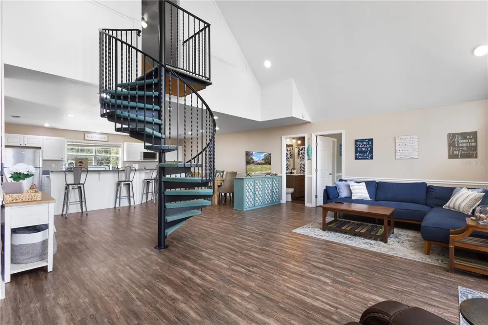 190 SE RIVERSIDE WEST DRIVE Branford, FL 32008