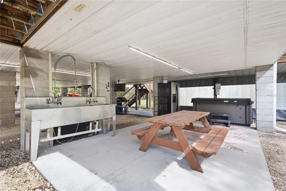 190 SE RIVERSIDE WEST DRIVE Branford, FL 32008