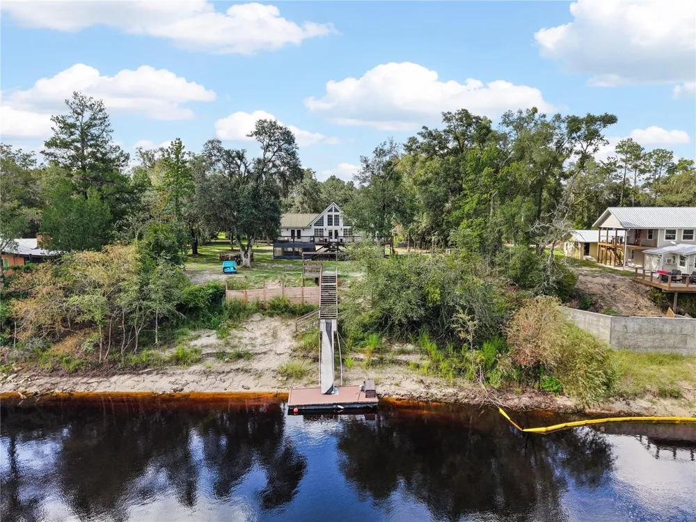190 SE RIVERSIDE WEST DRIVE Branford, FL 32008