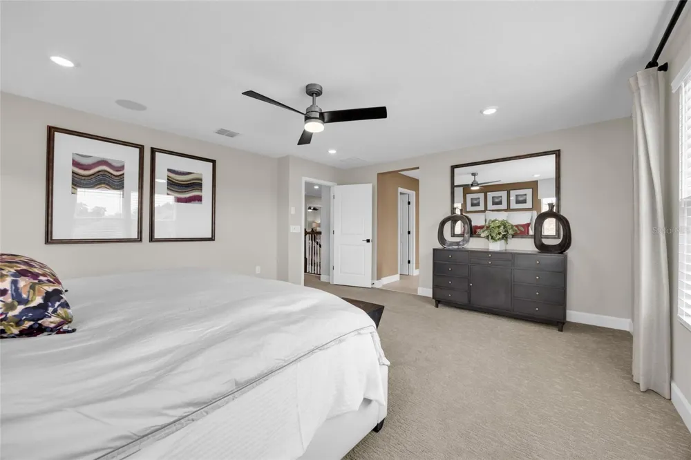 10484 SPRING LAKE DRIVE Clermont, FL 34711