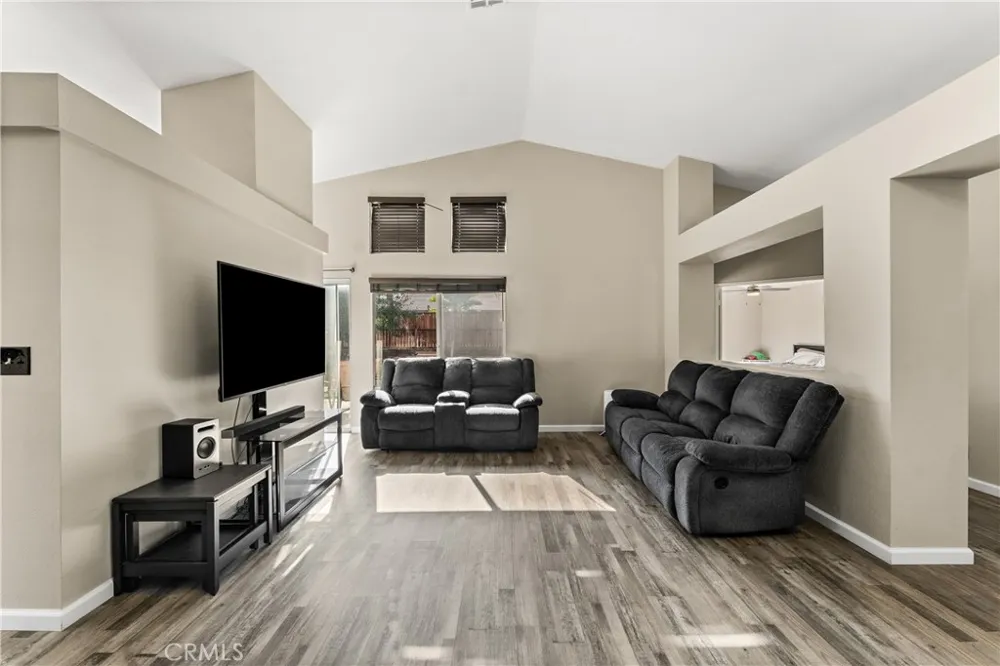 44257 Tahoe Way Lancaster, CA 93536
