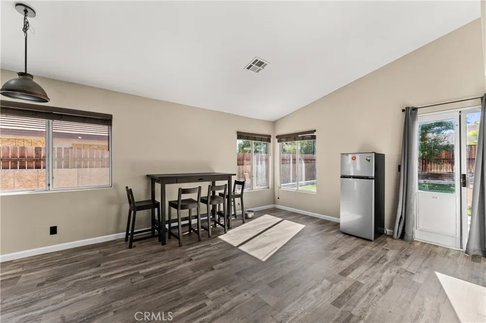 44257 Tahoe Way Lancaster, CA 93536