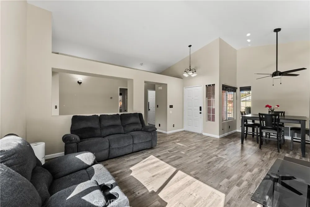 44257 Tahoe Way Lancaster, CA 93536