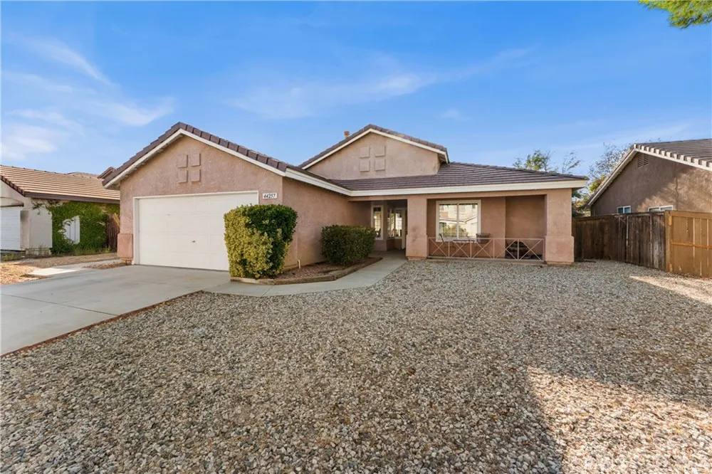 44257 Tahoe Way Lancaster, CA 93536