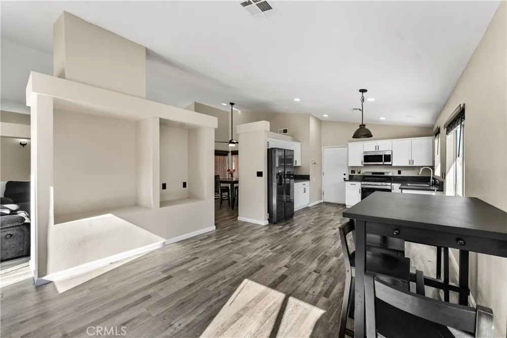 44257 Tahoe Way Lancaster, CA 93536