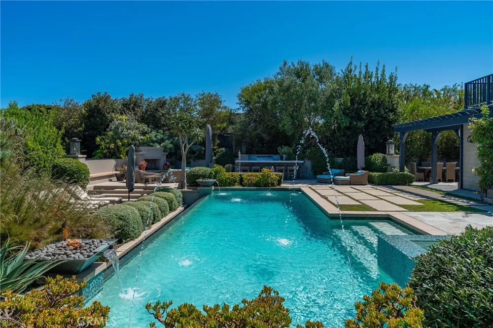 28850 Hampton Place Malibu, CA 90265