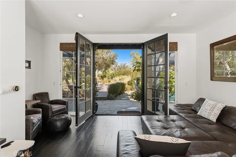 28850 Hampton Place Malibu, CA 90265
