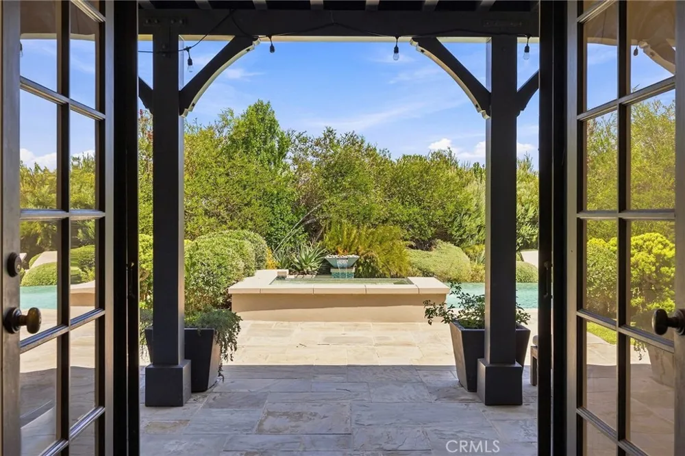 28850 Hampton Place Malibu, CA 90265