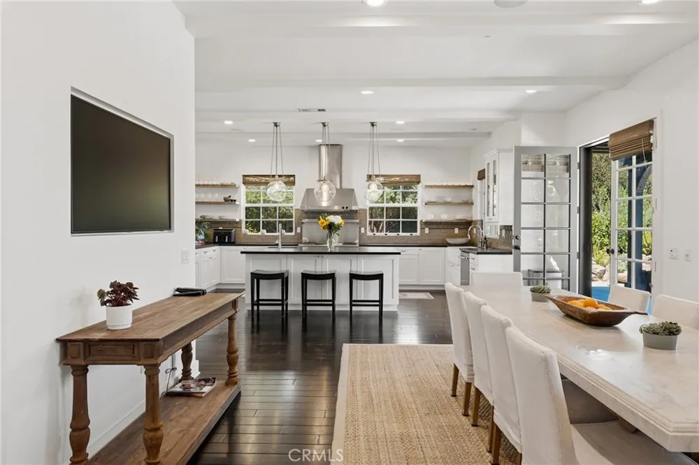 28850 Hampton Place Malibu, CA 90265