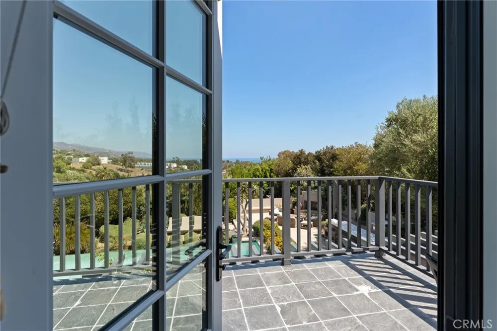 28850 Hampton Place Malibu, CA 90265