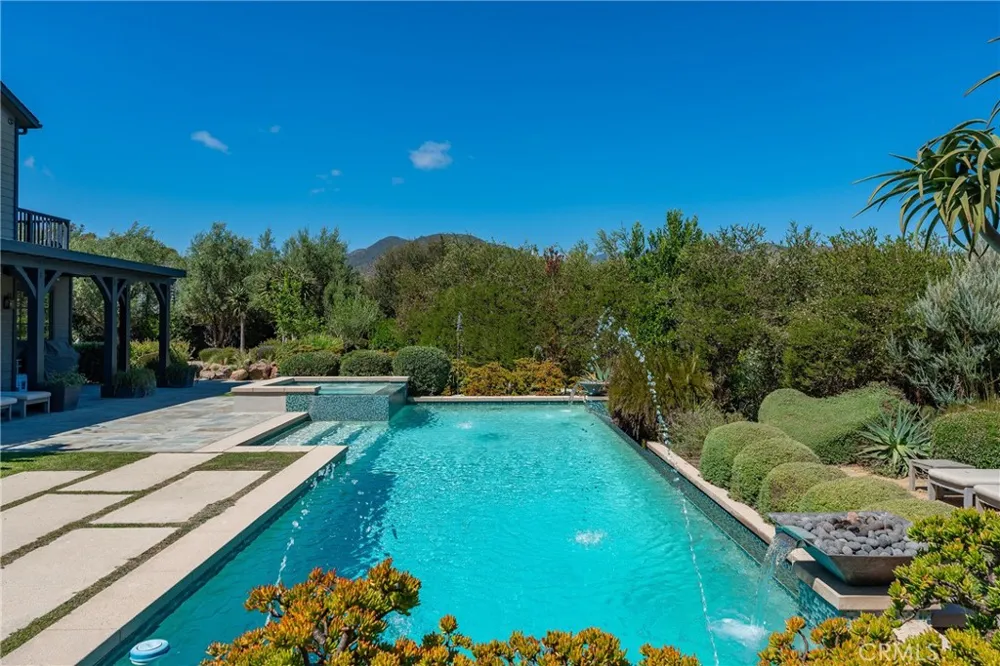 28850 Hampton Place Malibu, CA 90265