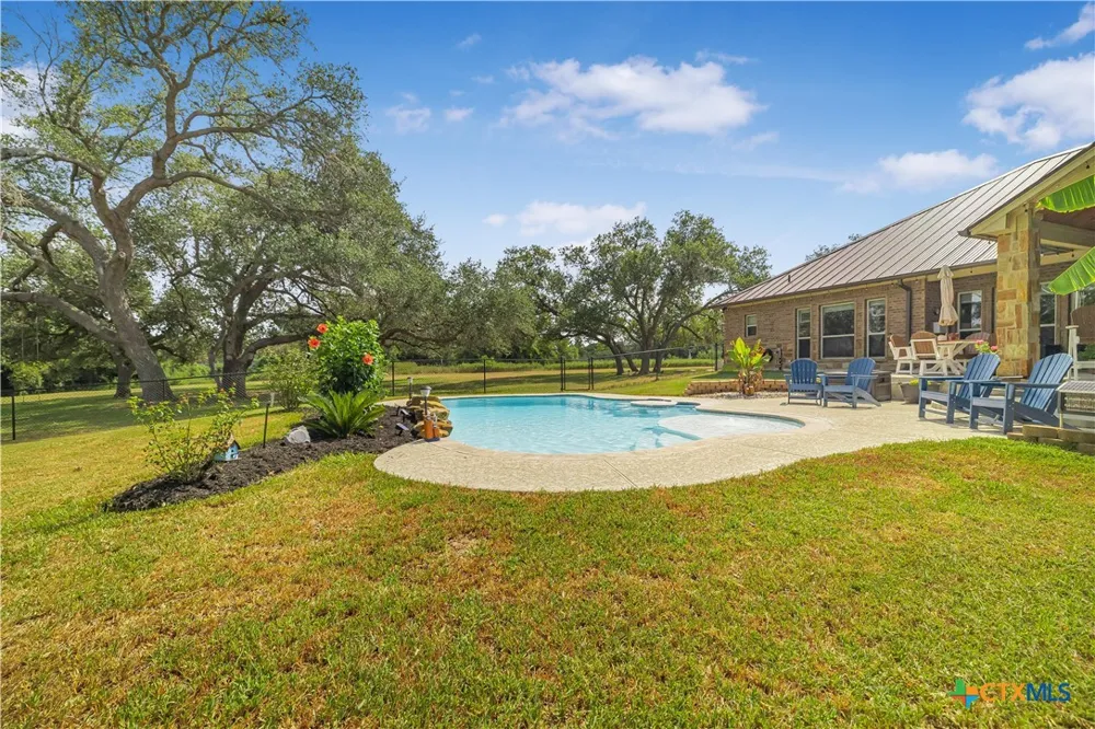 72 Perdido Court Victoria, TX 77905