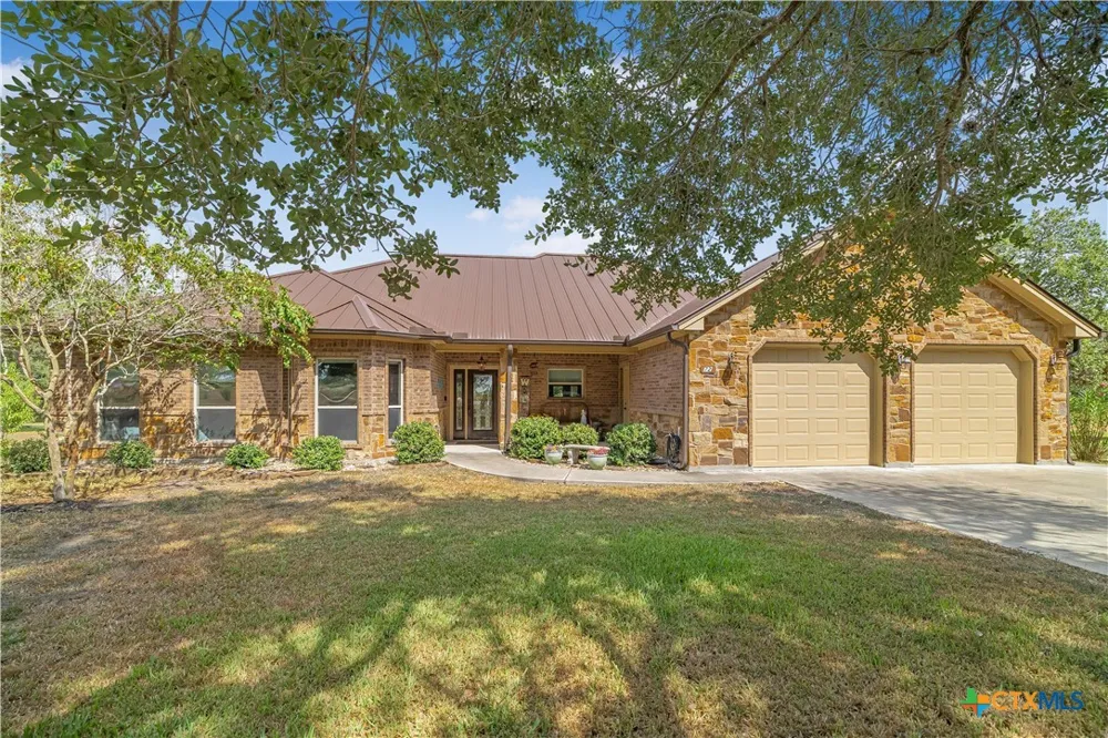 72 Perdido Court Victoria, TX 77905