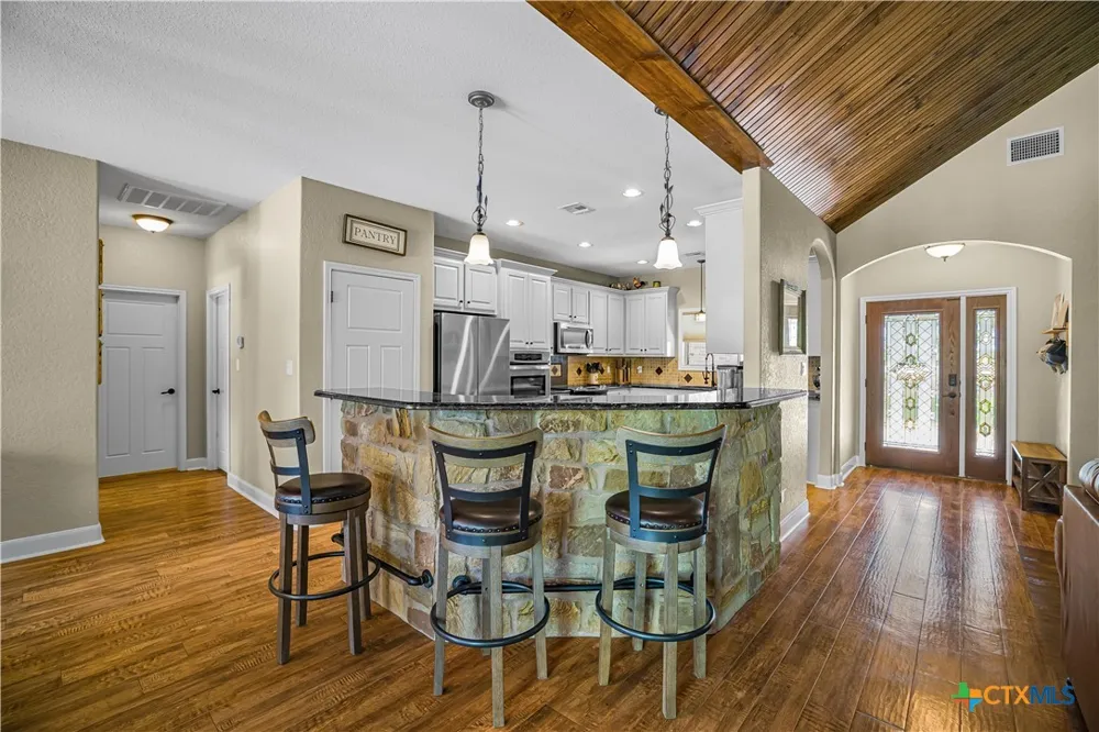 72 Perdido Court Victoria, TX 77905