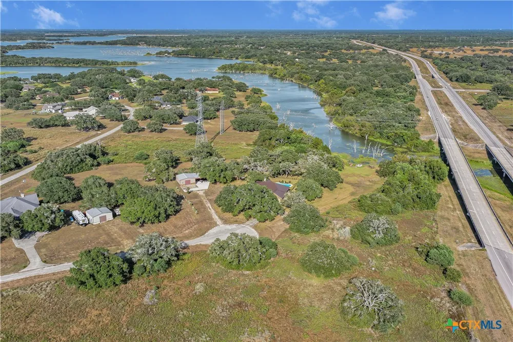 72 Perdido Court Victoria, TX 77905