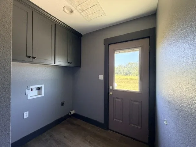 136 Hcr 2221 E Aquilla, TX 76622