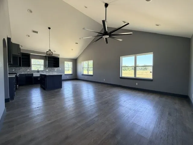 136 Hcr 2221 E Aquilla, TX 76622