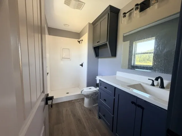 136 Hcr 2221 E Aquilla, TX 76622