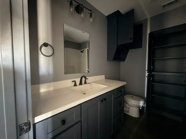 136 Hcr 2221 E Aquilla, TX 76622