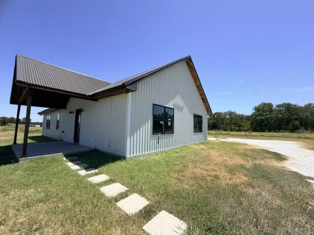 136 Hcr 2221 E Aquilla, TX 76622
