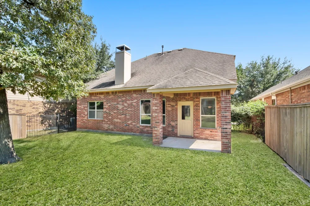 71 Black Swan Place Magnolia, TX 77354