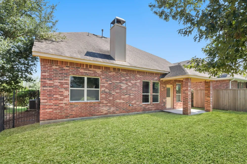 71 Black Swan Place Magnolia, TX 77354