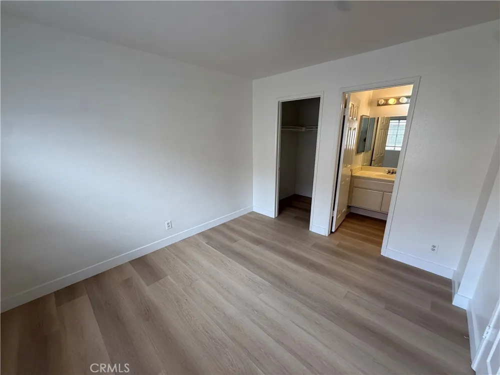 128 Cartier Aisle Irvine, CA 92620
