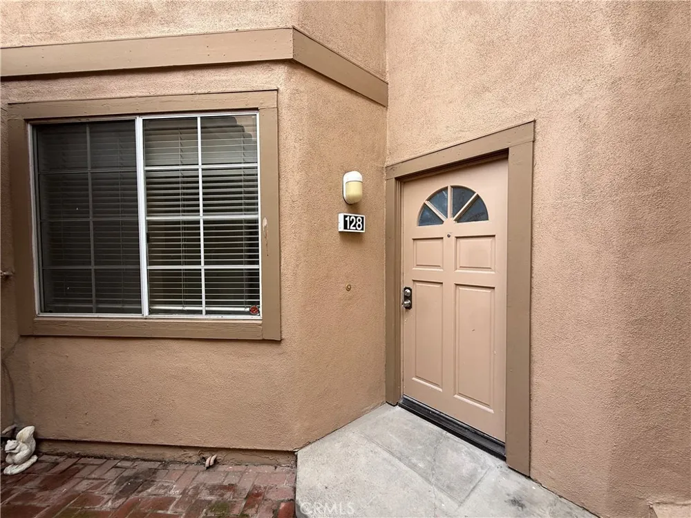 128 Cartier Aisle Irvine, CA 92620