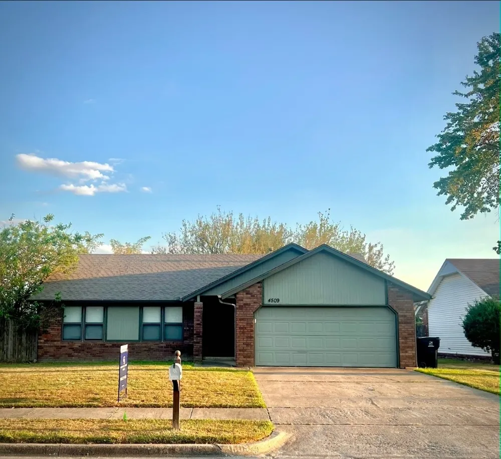 4509 W Oakland Street Broken Arrow, OK 74012