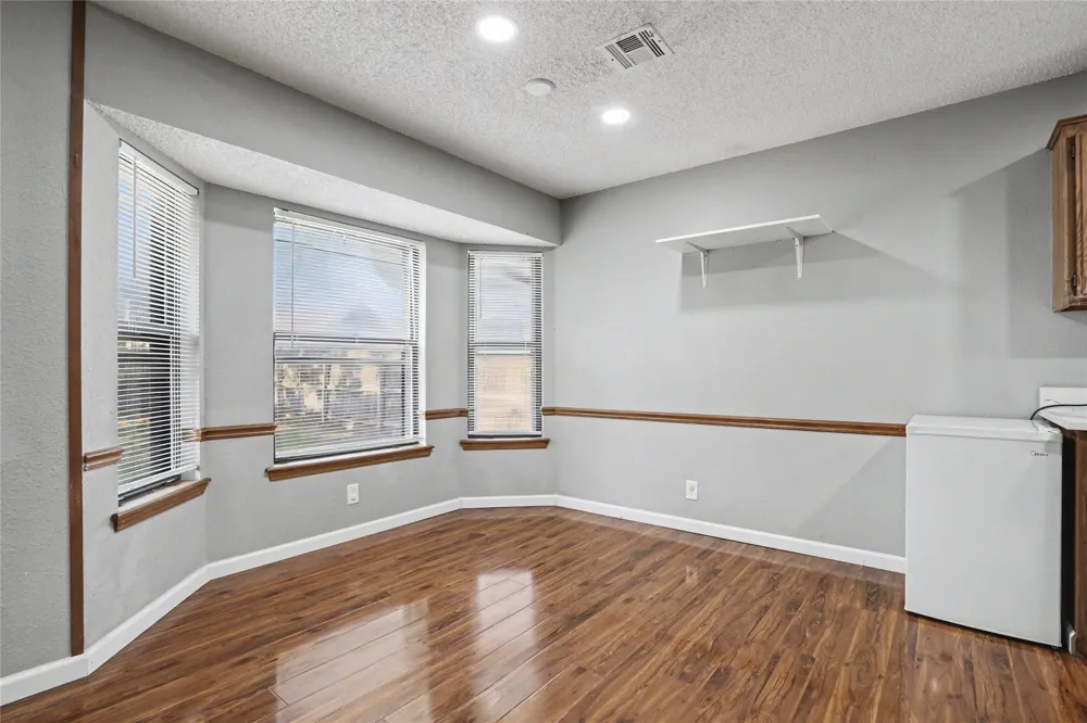 4509 W Oakland Street Broken Arrow, OK 74012