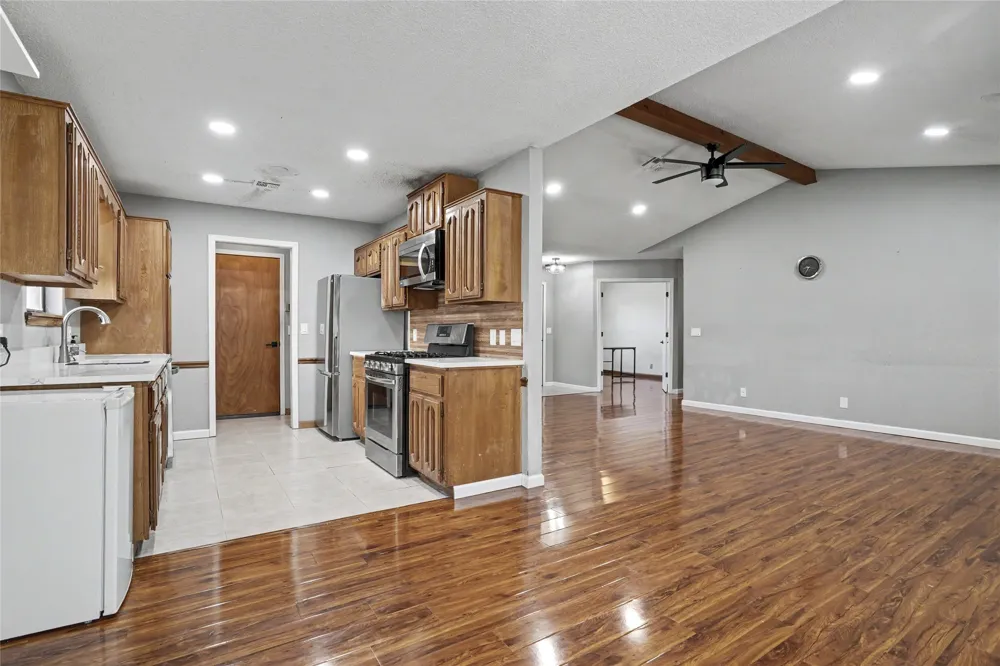 4509 W Oakland Street Broken Arrow, OK 74012