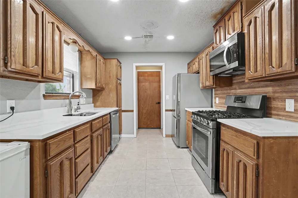 4509 W Oakland Street Broken Arrow, OK 74012