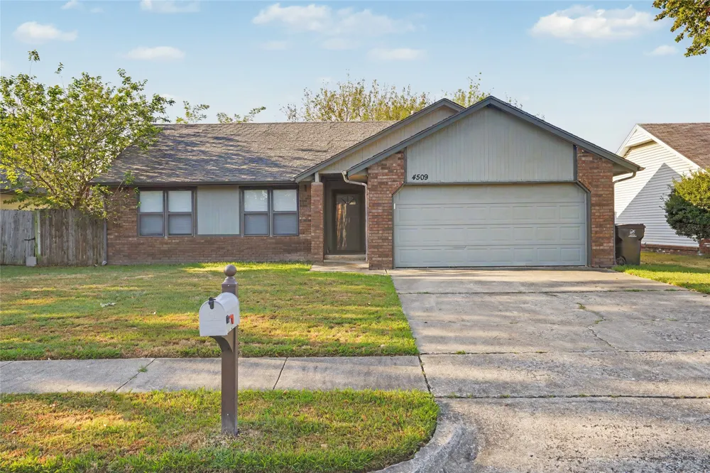 4509 W Oakland Street Broken Arrow, OK 74012