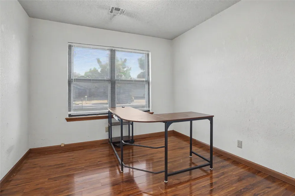 4509 W Oakland Street Broken Arrow, OK 74012
