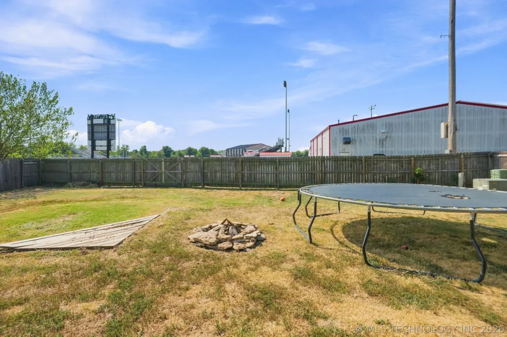 8140 E Silverado Road Claremore, OK 74019