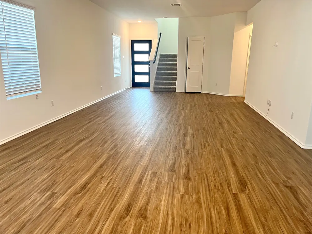 100 Milliner Loop Hutto, TX 78634