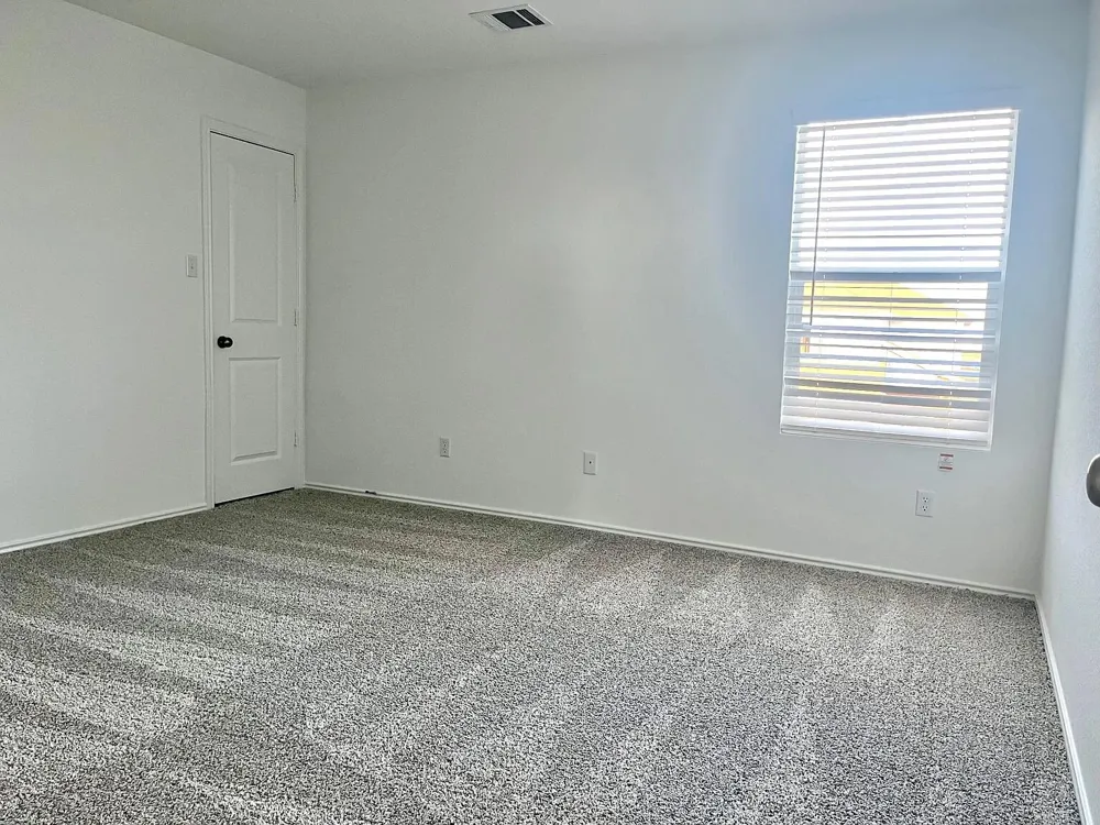 100 Milliner Loop Hutto, TX 78634