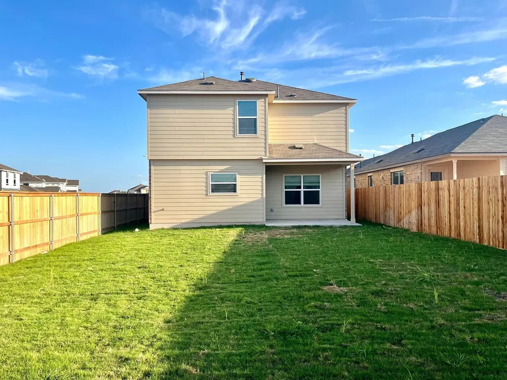 100 Milliner Loop Hutto, TX 78634
