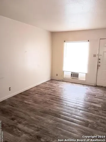 4830 Borchers Kirby, TX 78219