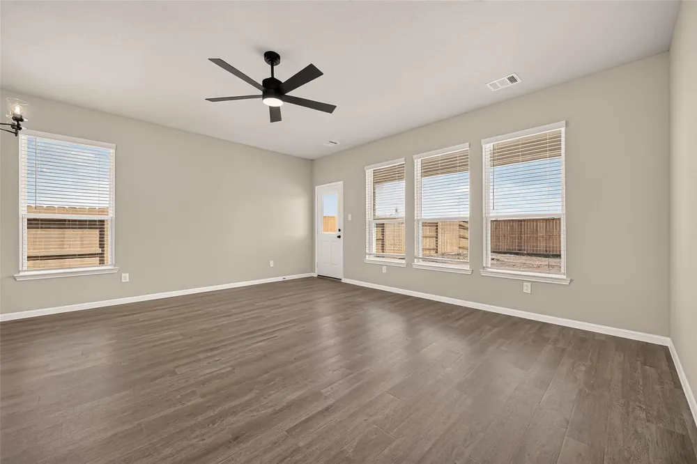 424 San Sebatian Place Brookshire, TX 77423