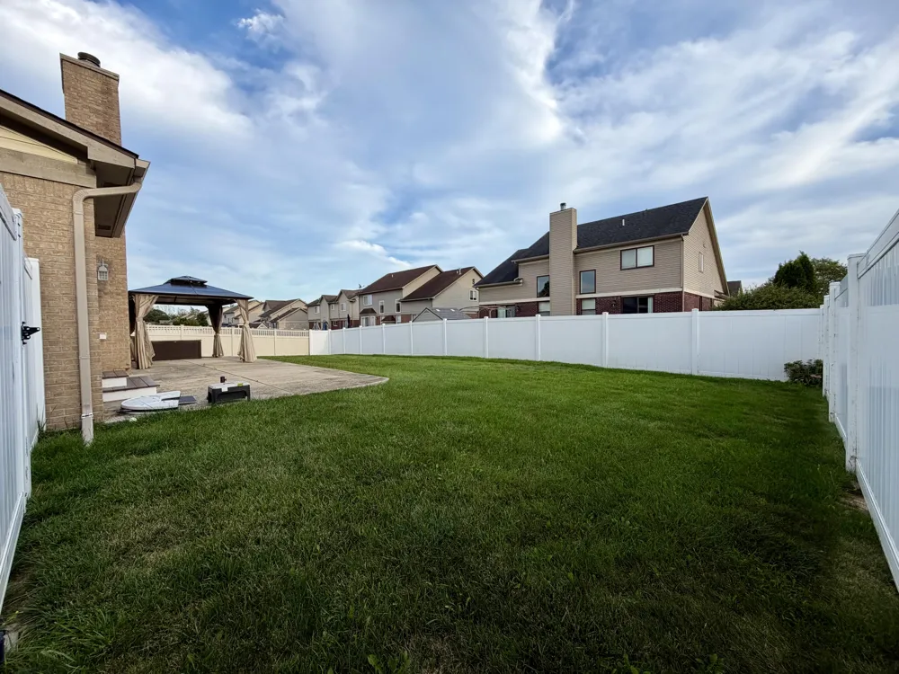 19713 Sexton Street Brownstown, MI 48173