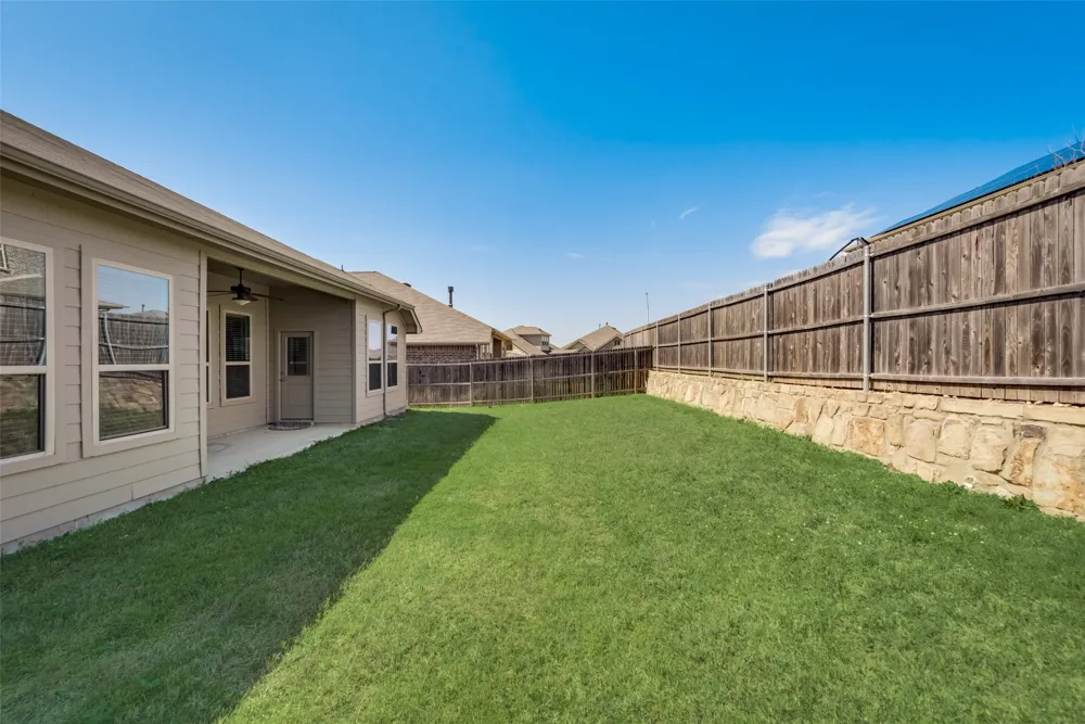 828 Sky Top Drive Haslet, TX 76052