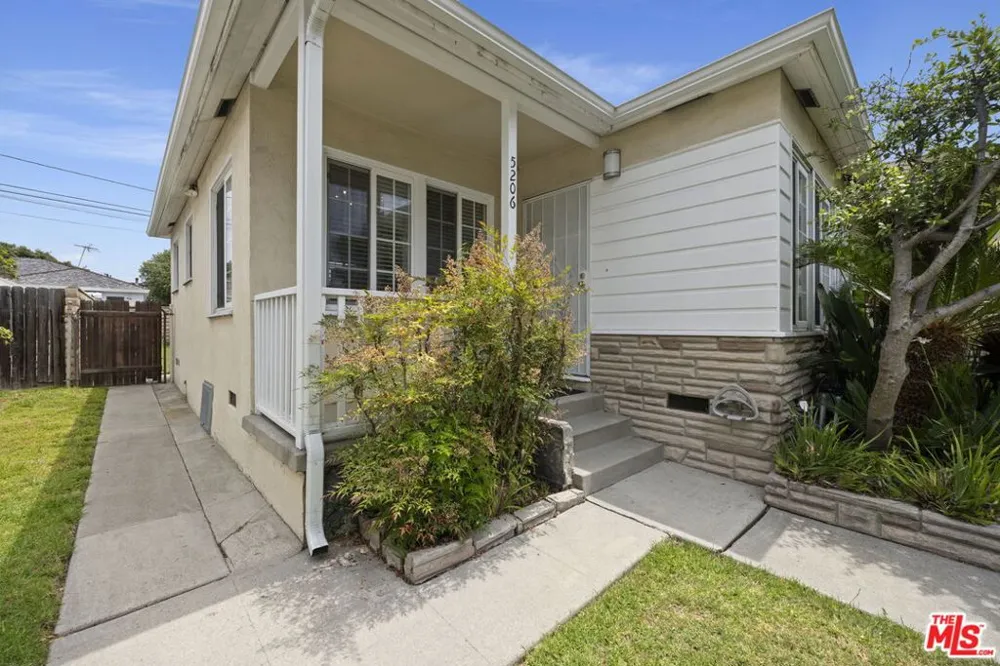 5206 Emporia Avenue Culver City, CA 90230
