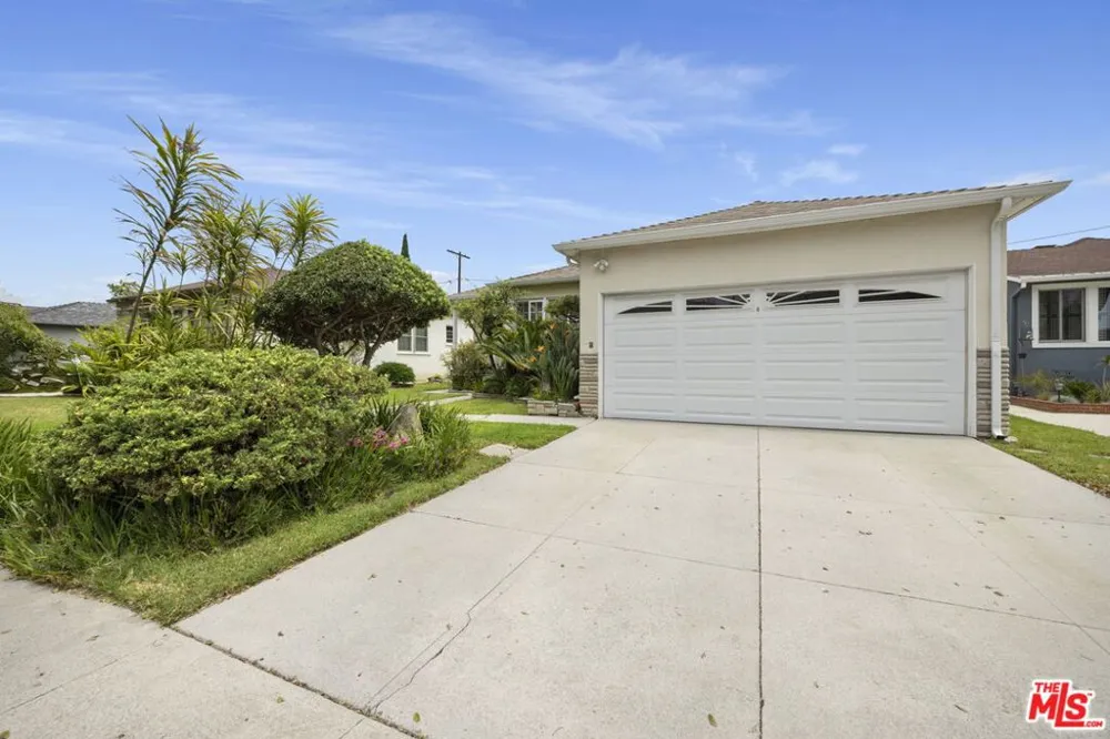 5206 Emporia Avenue Culver City, CA 90230