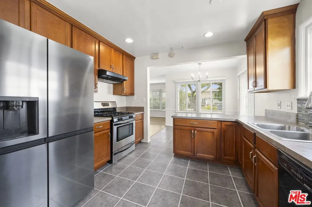 5206 Emporia Avenue Culver City, CA 90230