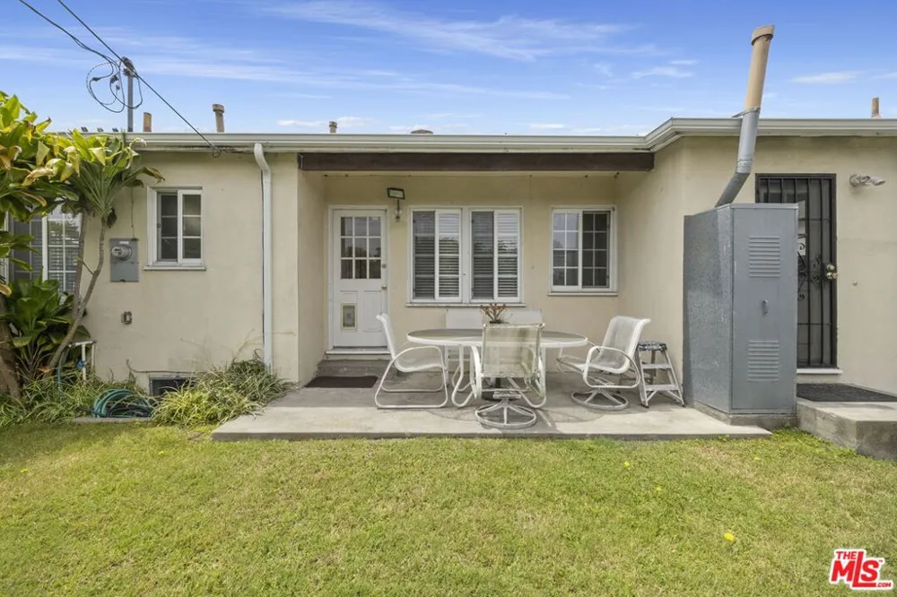 5206 Emporia Avenue Culver City, CA 90230